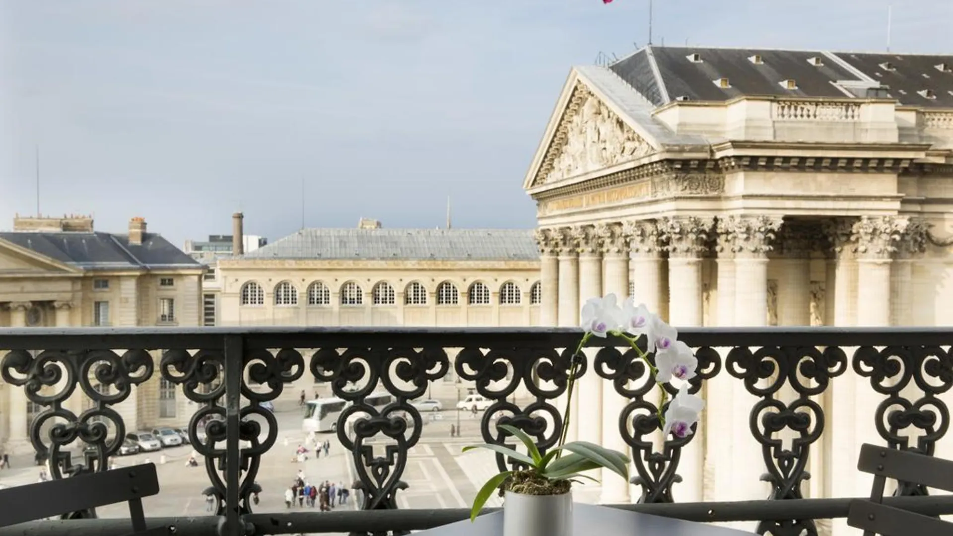 Les Dames Du Pantheon Paris