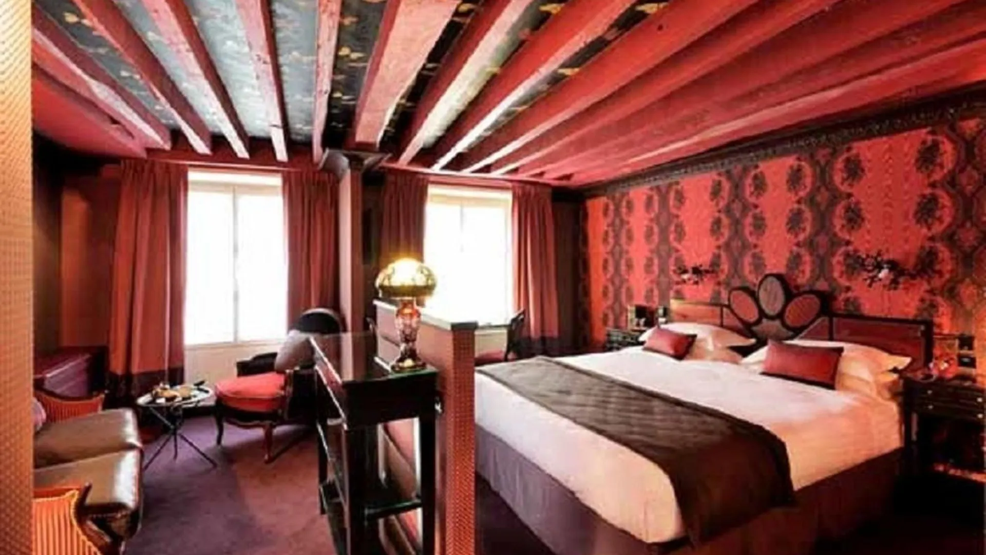 Les Dames Du Pantheon Hotel