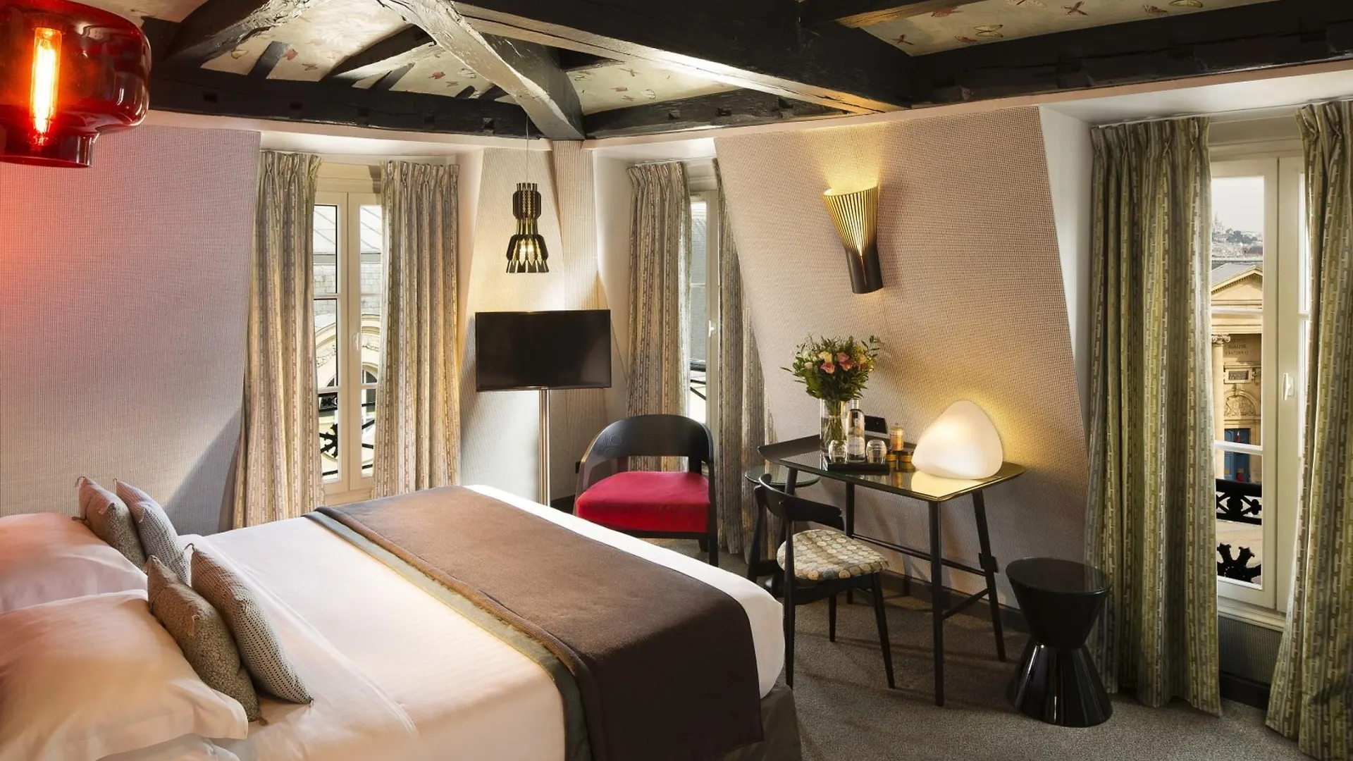 Les Dames Du Pantheon Hotel 4*